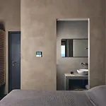 Vais Luxury
