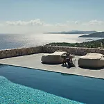 Vais Luxury Vila *